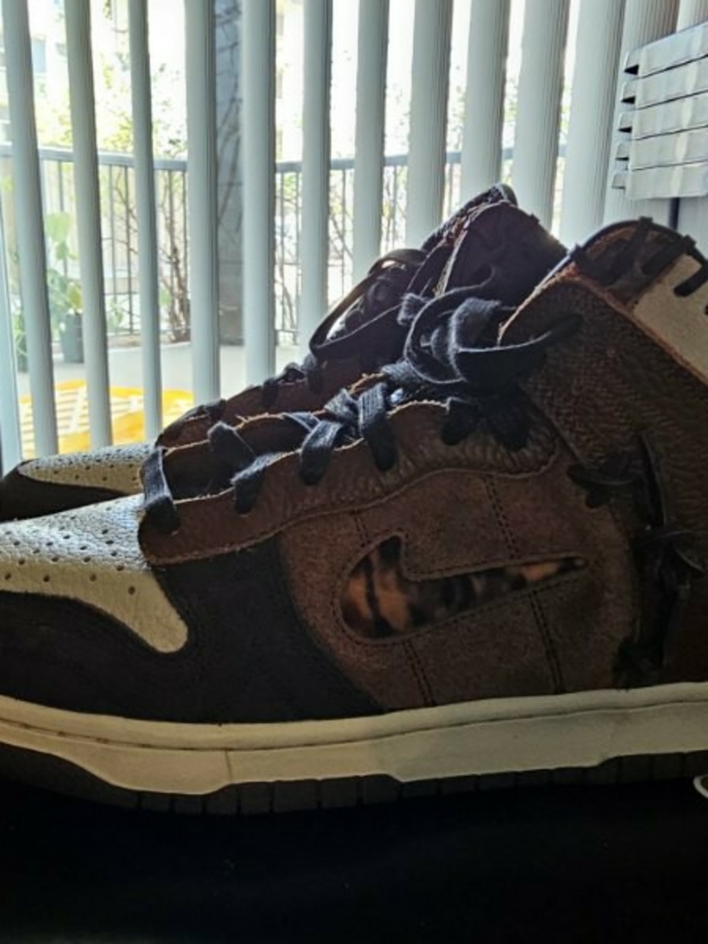 Nike Dunk  High-Top Sneakers in Brown, Black and Cream